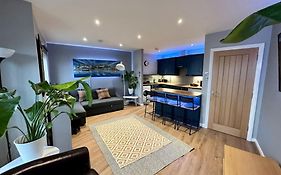 Sunshine On Leith. The River View Apartment!